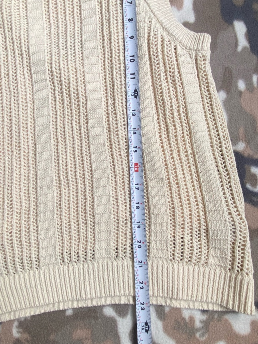 Rachel Roy Ivory Mesh Crochet Sweater Vest Sleeveless Open Knit Crewneck Medium. - Picture 4 of 11